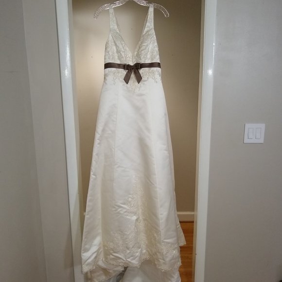 NWT! Alfred Angelo # 1187 size # 12 - Picture 2 of 7